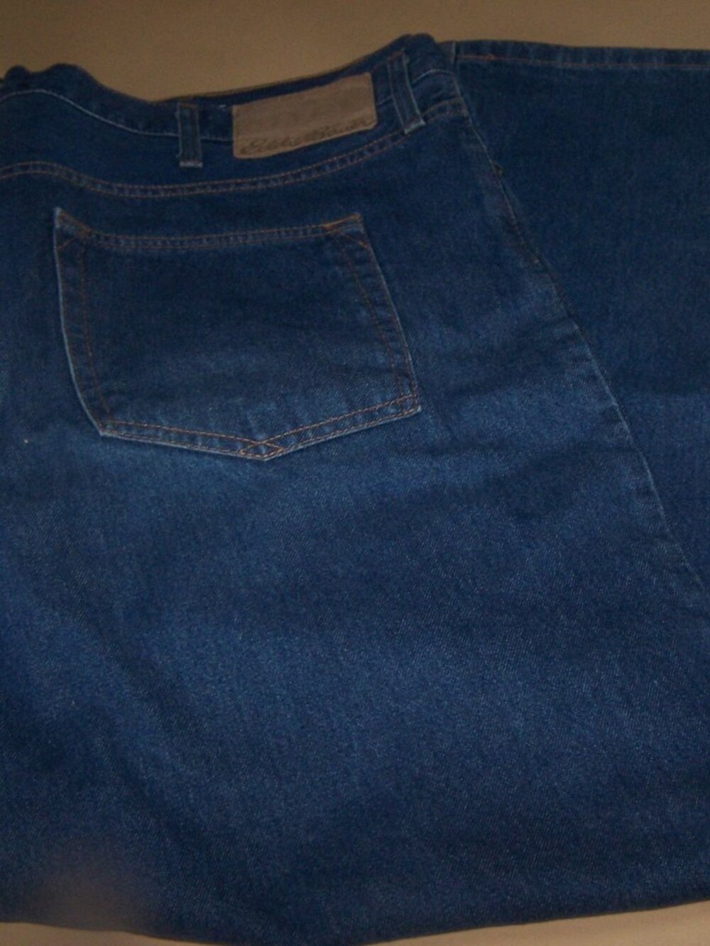 Eddie Bauer men's Traditional Fit jeans in classic blue denim, size 44x32 MIM